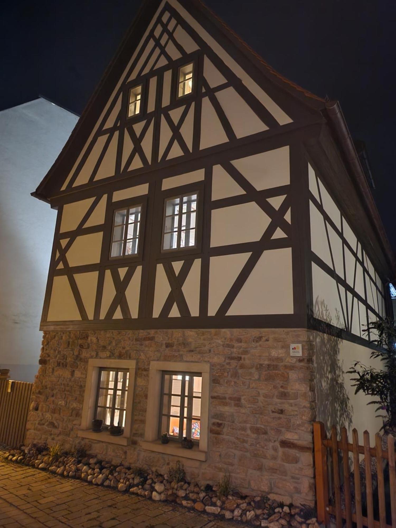 Aussergewoehnliches, Historisches, Spaetgotisches Wohnhaus Von 1519, Gries 5 Gera Buitenkant foto